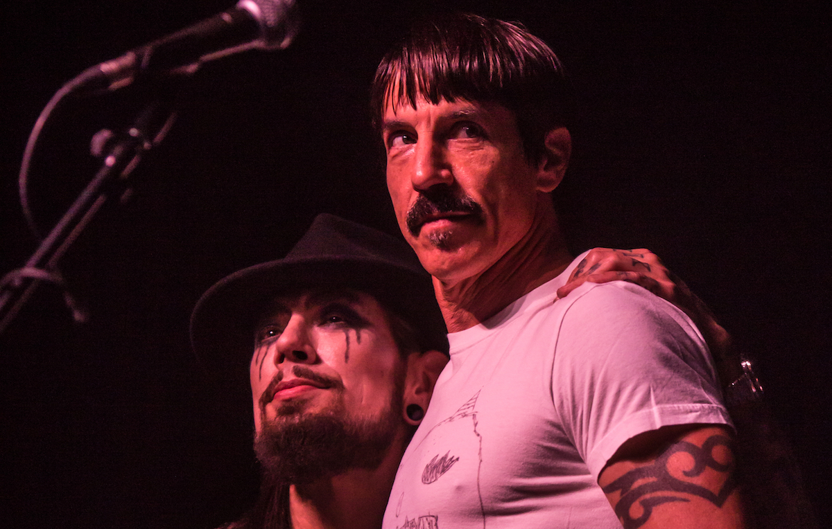 Above Ground, la fotostoria del benefit concert con Dave Navarro e Anthony Kiedis