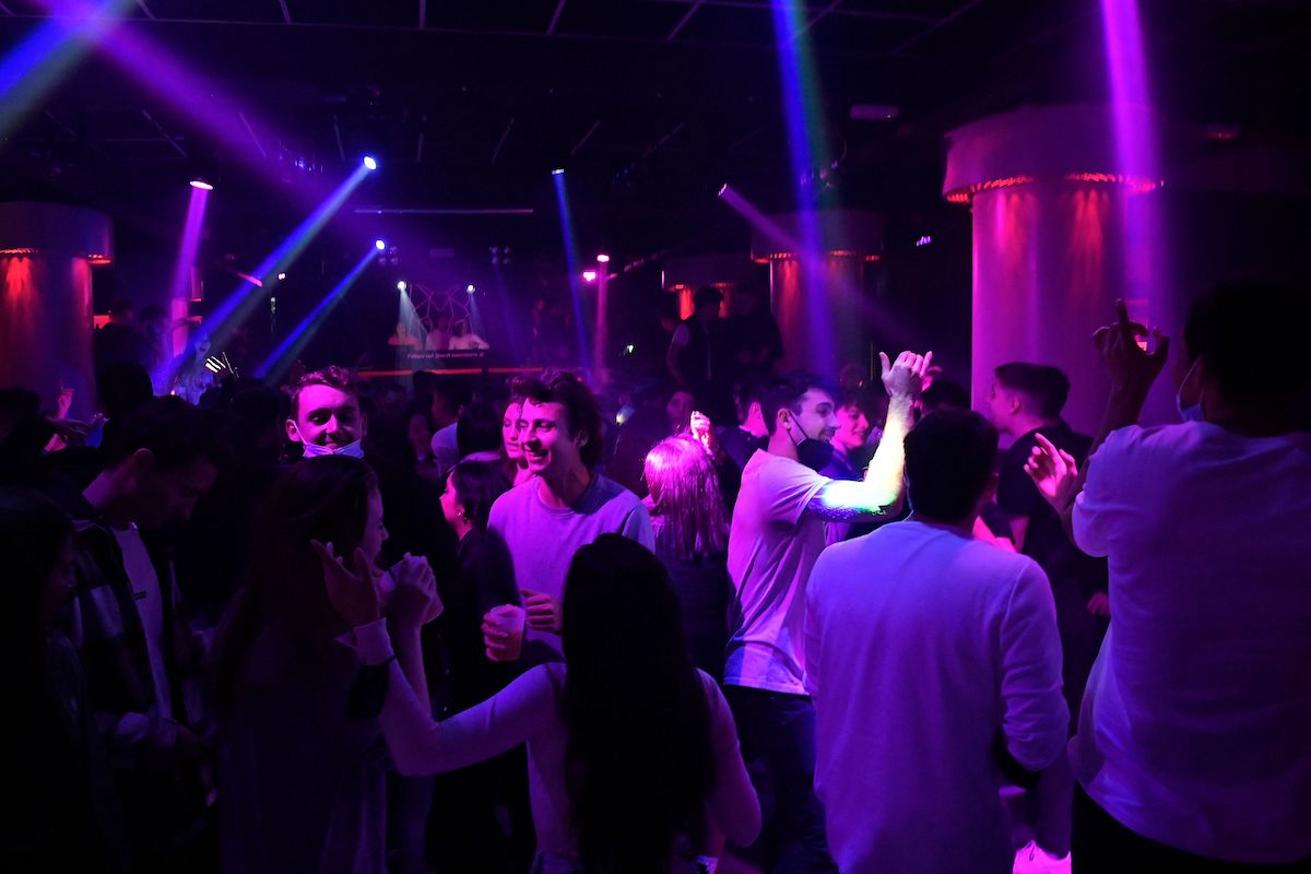 «Chi ci governa non ha neppure idea di come sia fatta, una discoteca»: la parola ai gestori milanesi