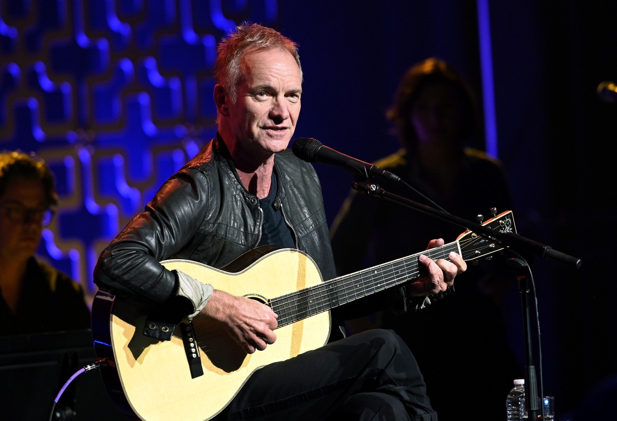 Sting canta ‘Russians’ e fa un appello contro la guerra in Ucraina