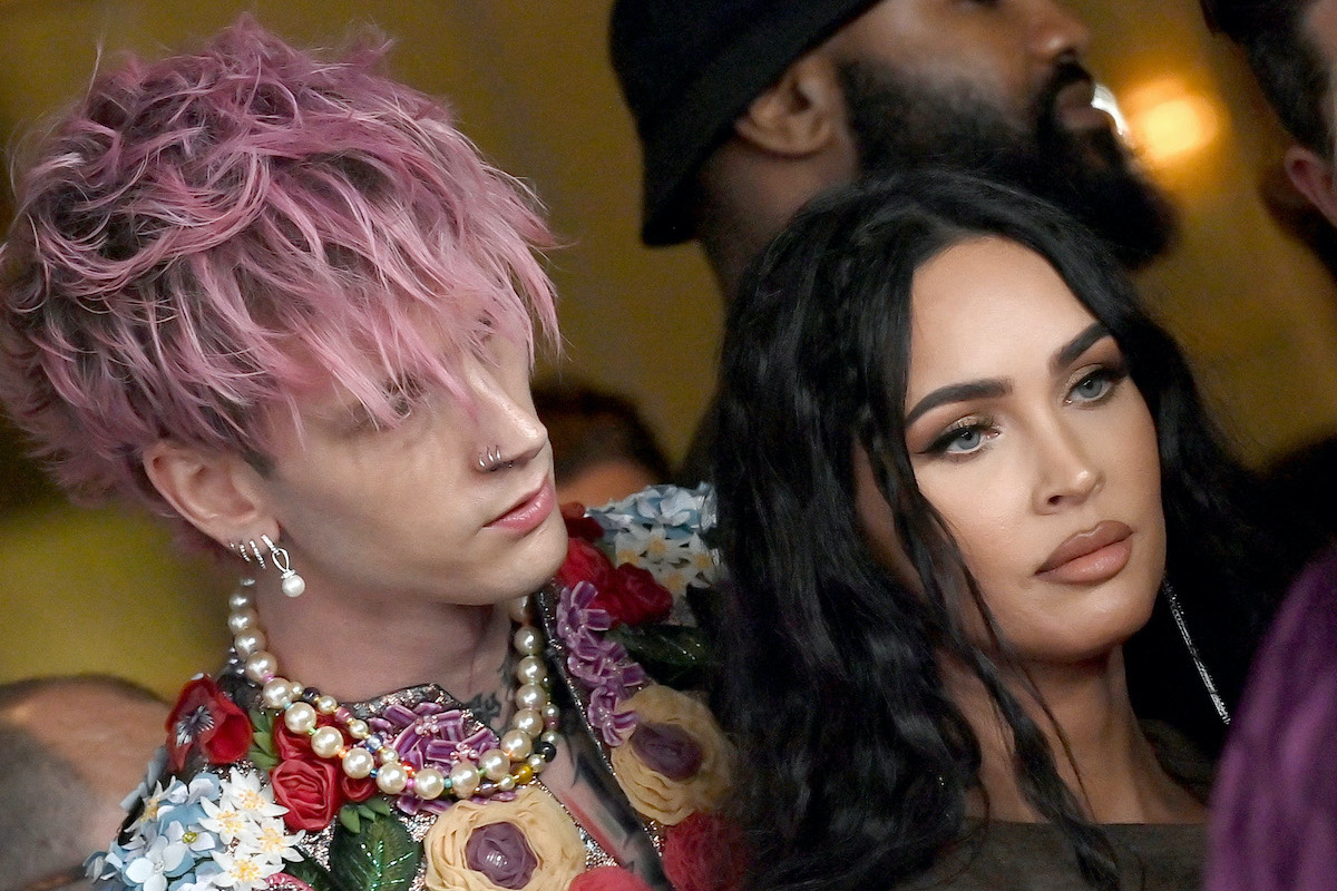 Machine Gun Kelly stava per suicidarsi mentre era al telefono con Megan Fox