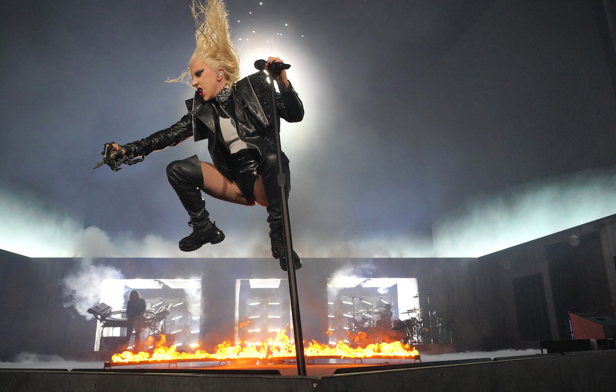 È partito da Düsseldorf il nuovo tour mondiale di Lady Gaga: i video