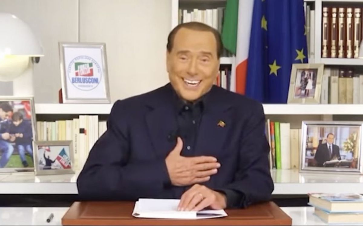 L’esordio di Berlusconi su TikTok è la cosa più assurda che vedrete oggi