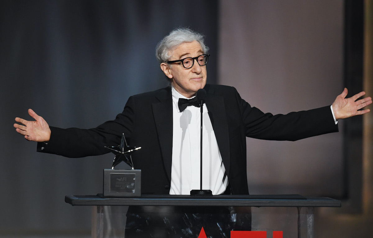 No, Woody Allen non si ritira (e meno male)