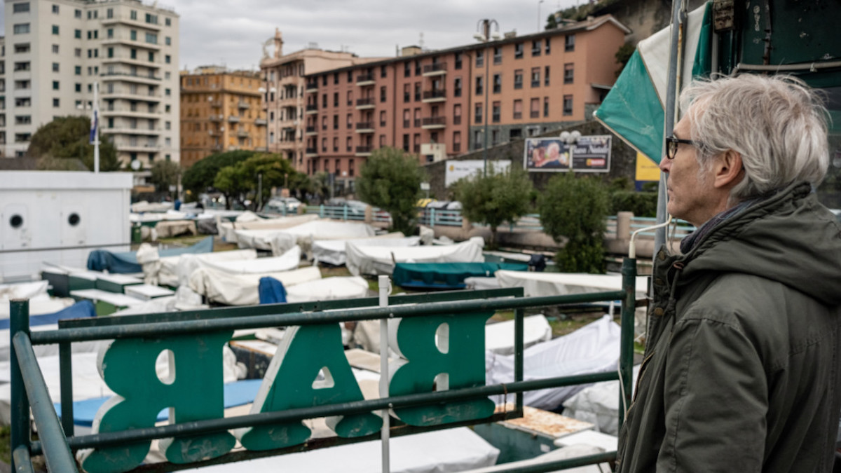 Genova ci ha tolto la parola, ma bisogna continuare a raccontarla