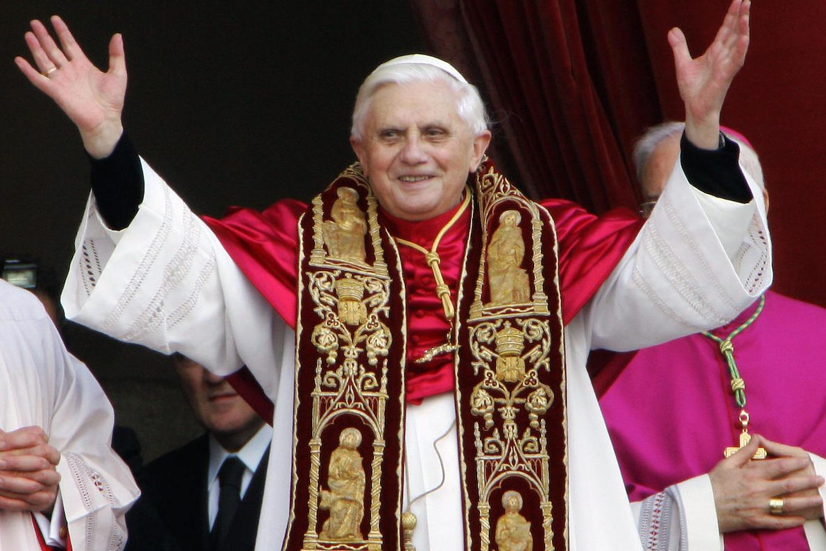 Parole, scandali, opere, omissioni: che papa è stato Joseph Ratzinger