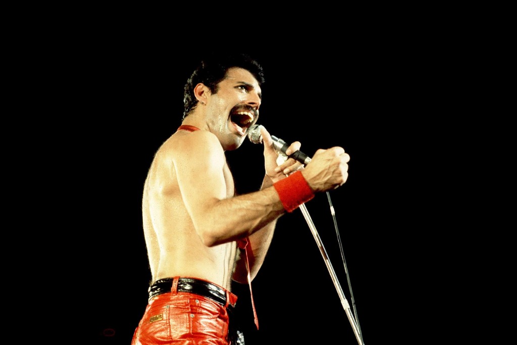 Freddie Mercury, all’asta 1500 oggetti personali