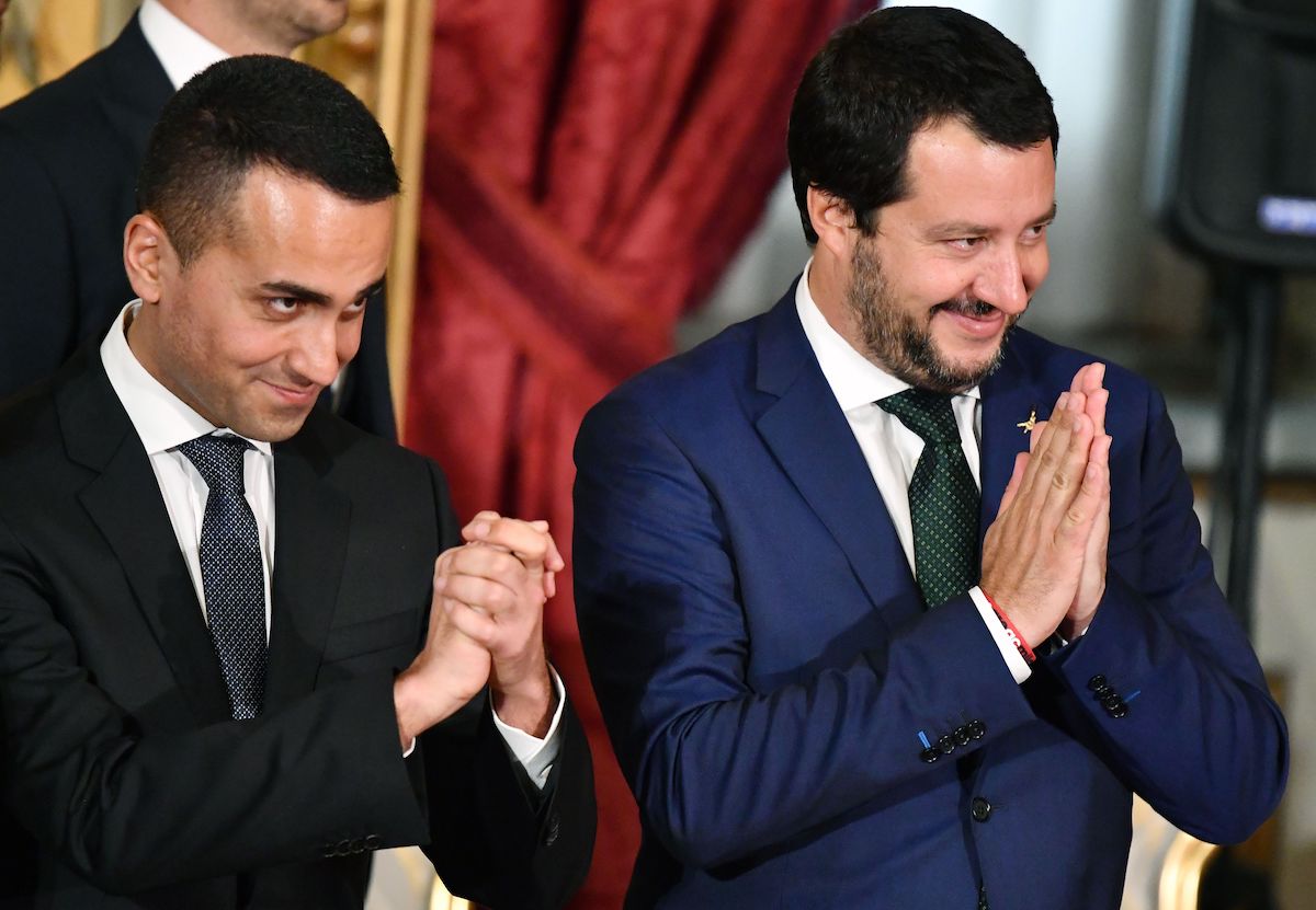 Come Salvini e Di Maio hanno rovinato la reputazione della Guardia Costiera