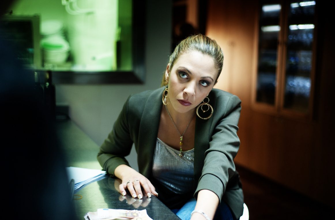 Barbara Chichiarelli nei panni di Livia Adami in 'Suburra – La serie'.