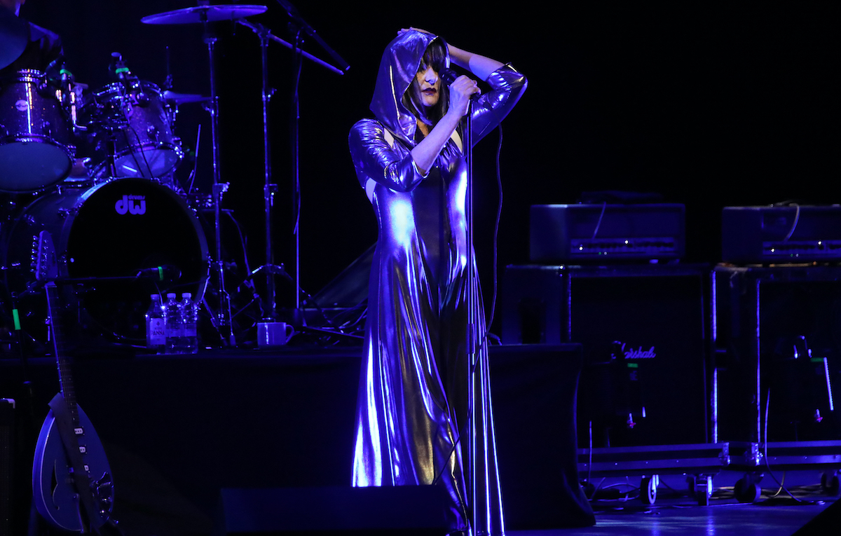 Siouxsie a Milano, zitti e buoni di fronte alla sacerdotessa degli esclusi