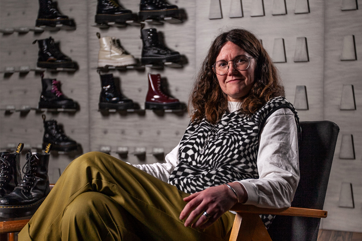 Dieci anni di Dr. Martens Jadon: lo stile ribelle vola sempre più alto