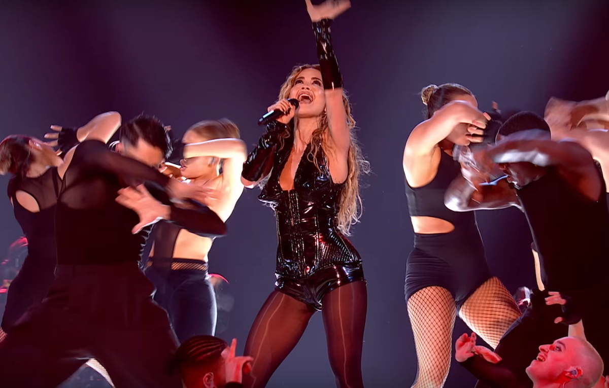 Eurovision 2023, Svezia e Norvegia in finale, Rita Ora canta Fatboy Slim, che approva: «12 punti»
