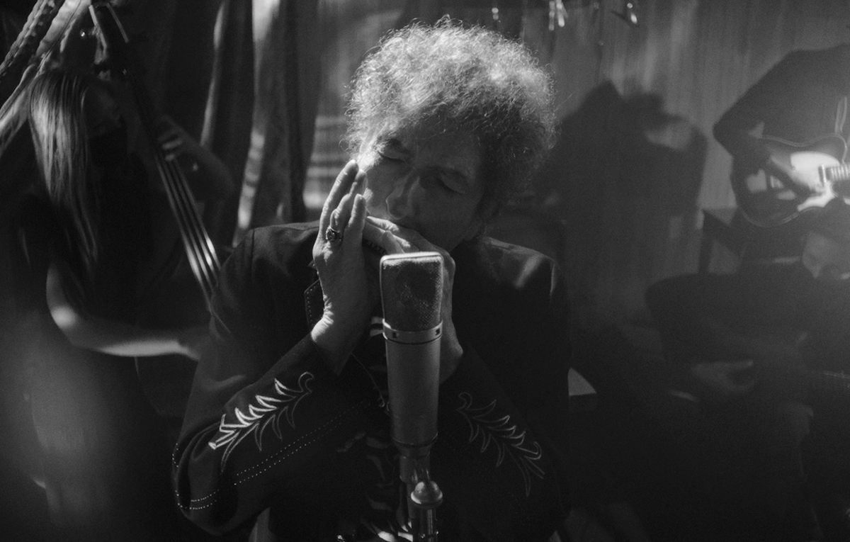 ‘Shadow Kingdom’, le canzoni  di Bob Dylan corrose dal tempo