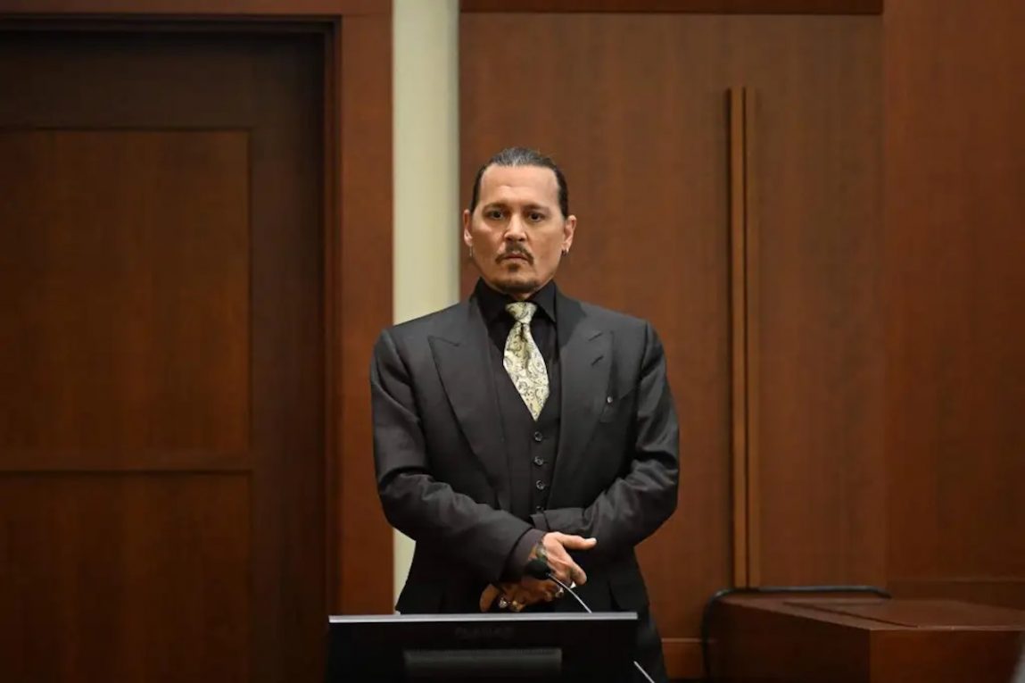 Johnny Depp testimonia al processo in Virginia