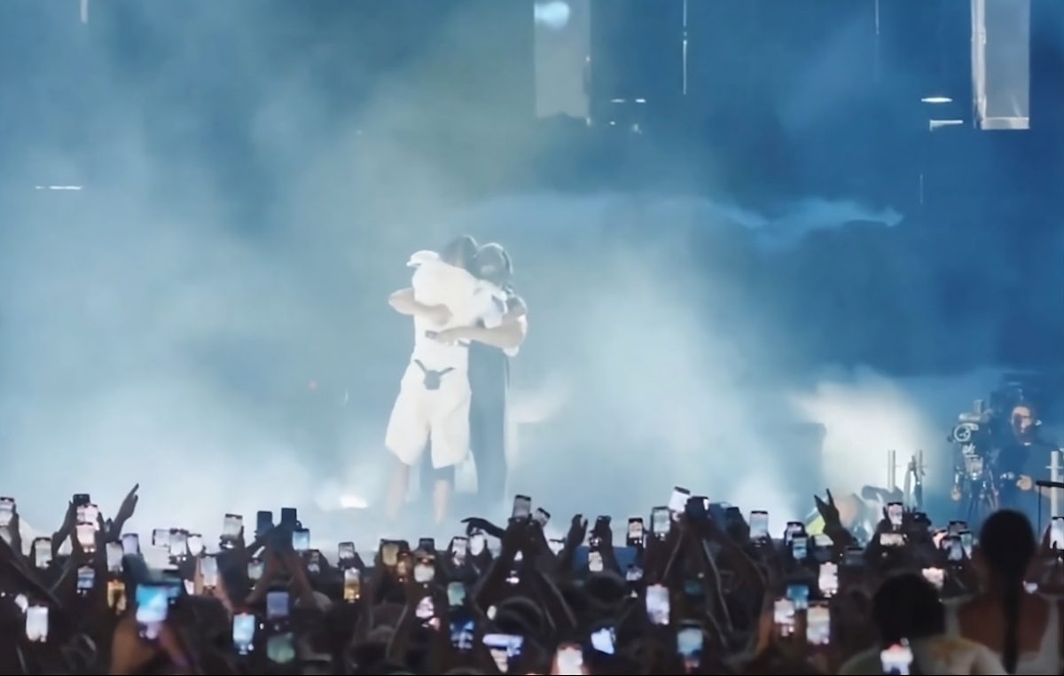 Travis Scott ha portato Kanye West a Roma: i video del live