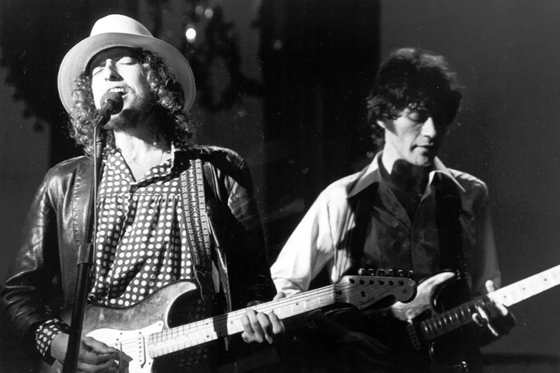 Bob Dylan e Robbie Robertson si esibiscono a ‘The Last Waltz’,