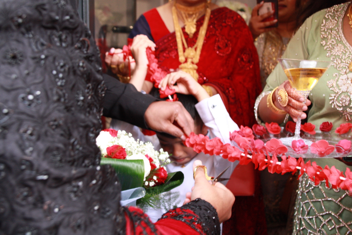 Intenso come il peperoncino e soprattutto breve: cronache da un matrimonio bengalese