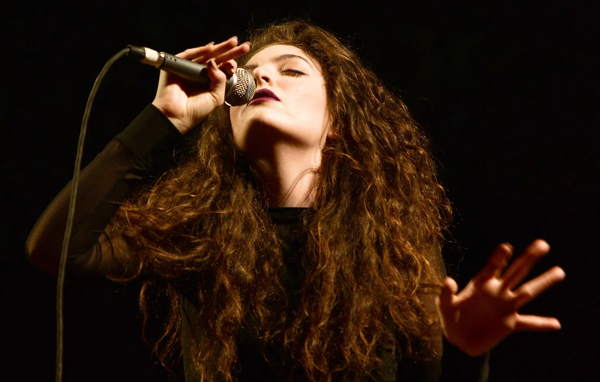 Canzoni per la generazione Tumblr: i 10 anni di ‘Pure Heroine’ di Lorde