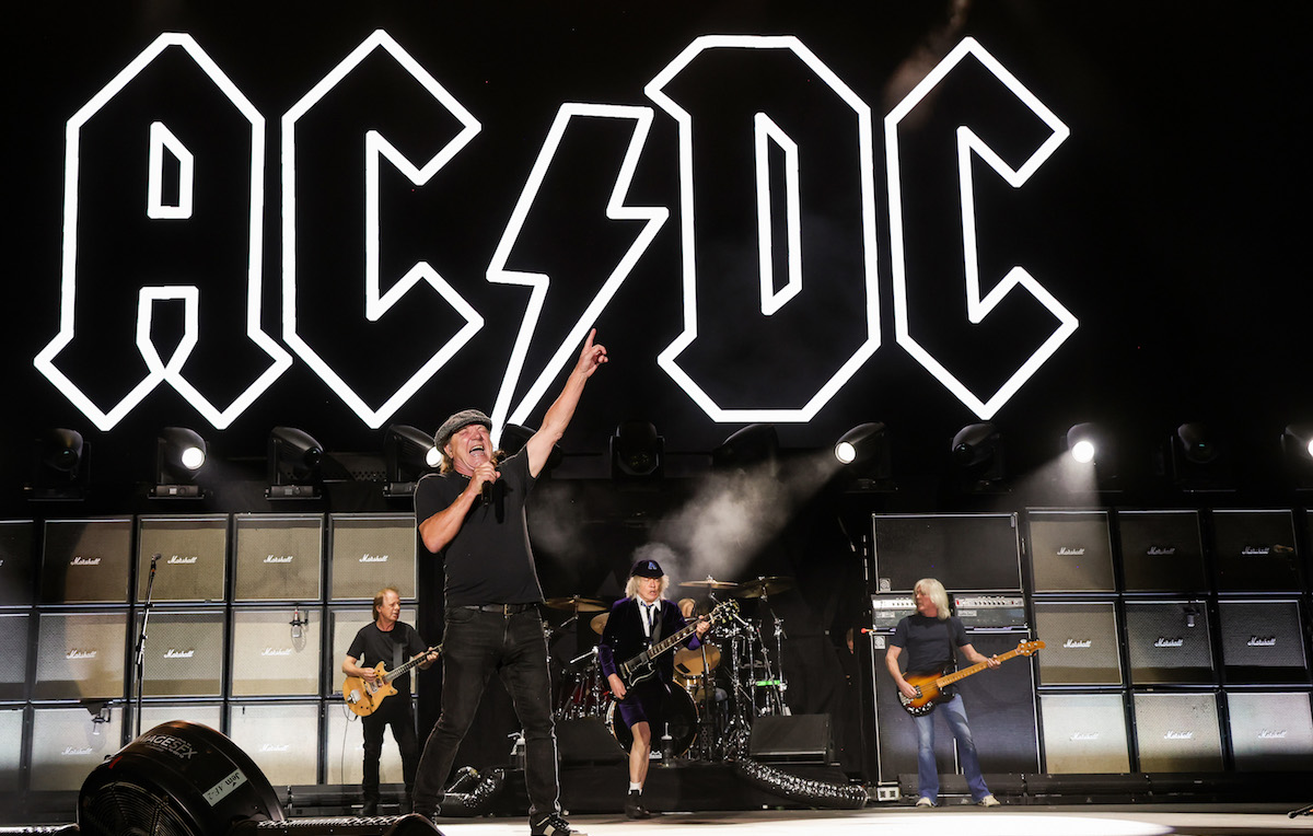 Gli AC/DC tornano a suonare dal vivo dopo sette anni: guarda i video