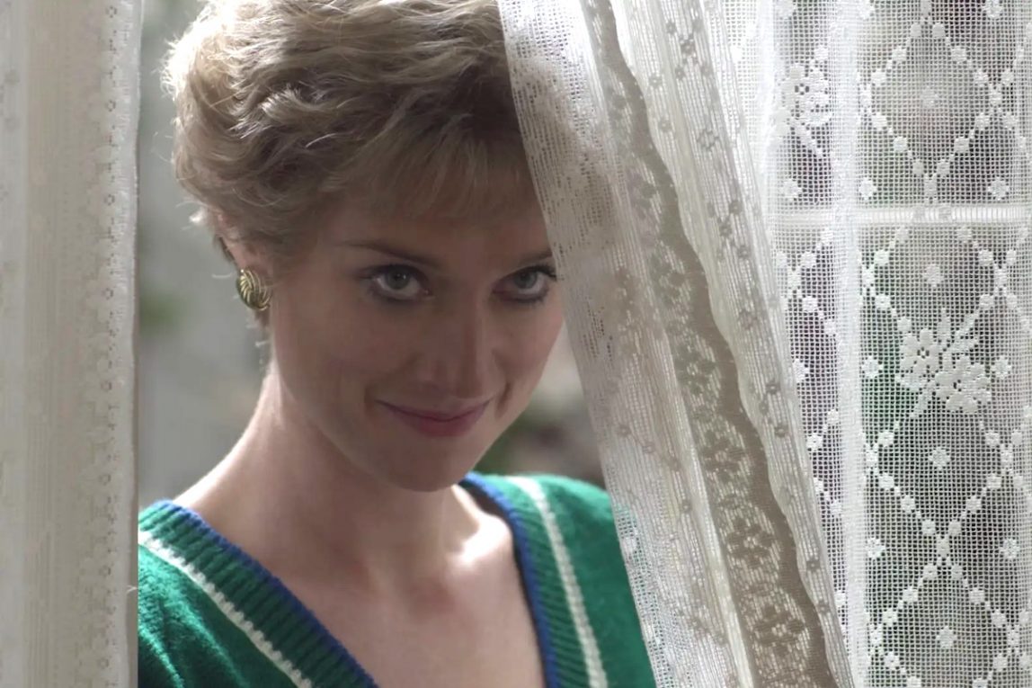 Elizabeth Debicki (Diana) nella quinta stagione di 'The Crown'
