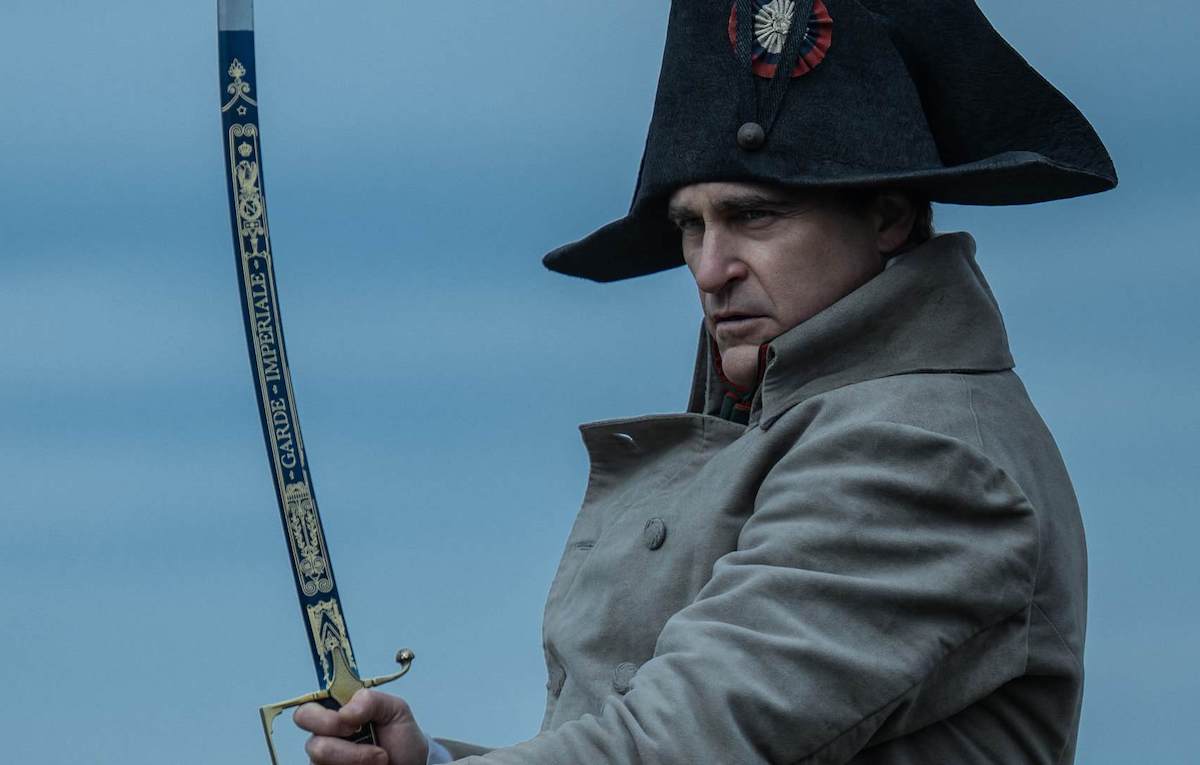 ‘Napoleon’: l’imperatore di Ridley Scott (e Joaquin Phoenix) è un totale cogl*one