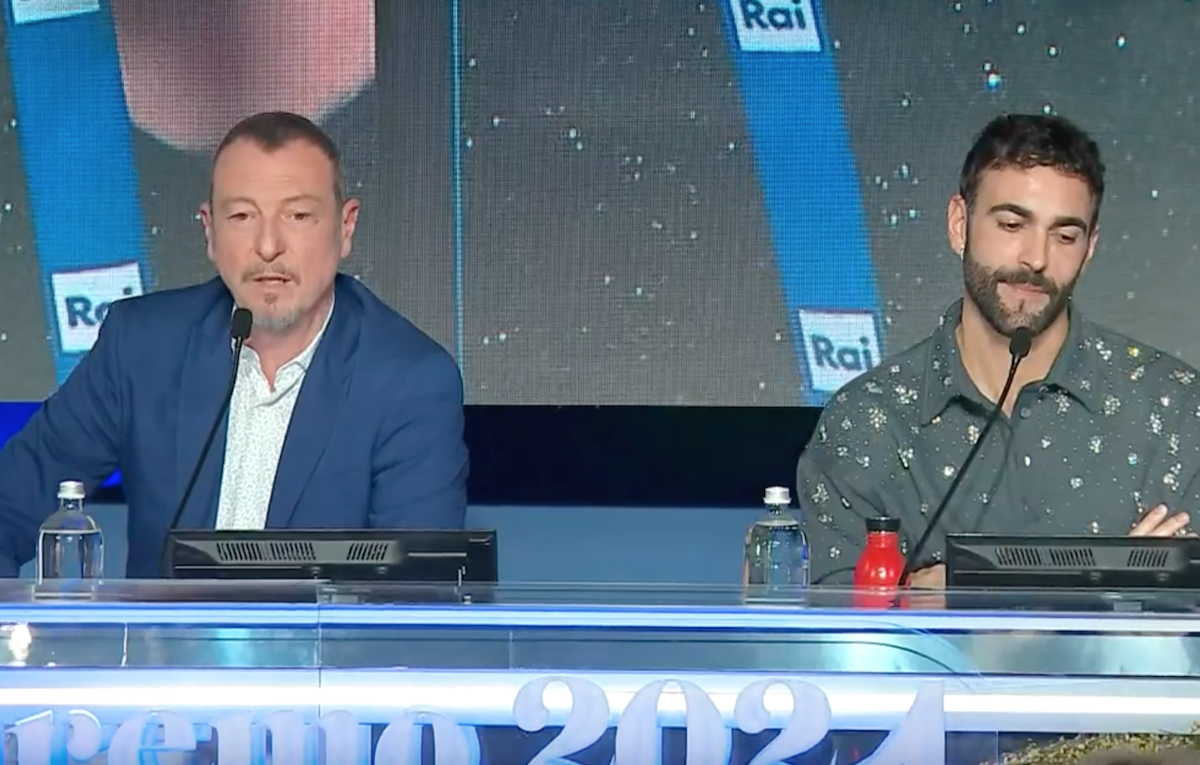 Sanremo 2024, Amadeus e Marco Mengoni: «Siamo antifascisti». E cantano ‘Bella ciao’