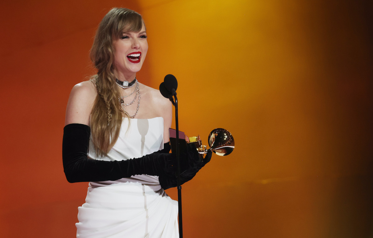 Grammy 2024, Taylor Swift (di nuovo) nella storia: la lista completa dei vincitori