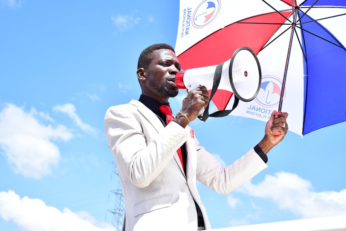 Bobi Wine, dal ghetto agli Oscar: storia di un rapper (quasi) presidente