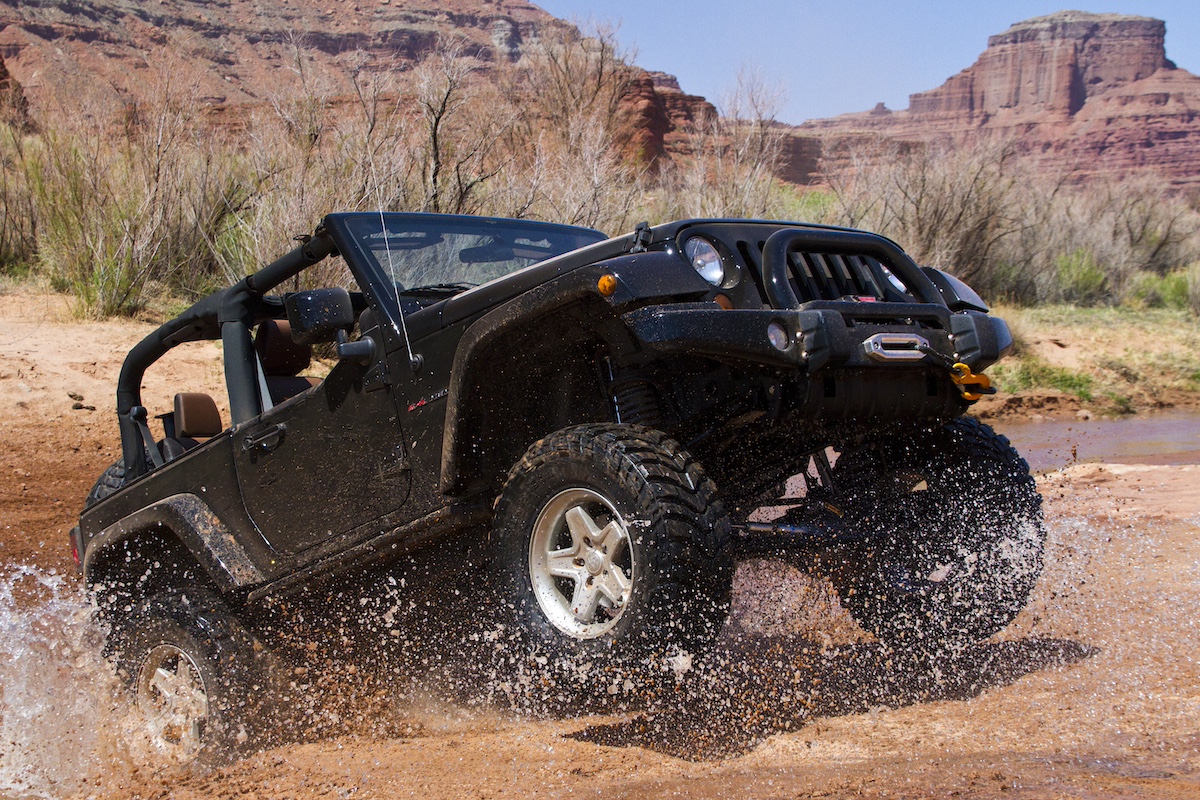 Jeep Wrangler soldier