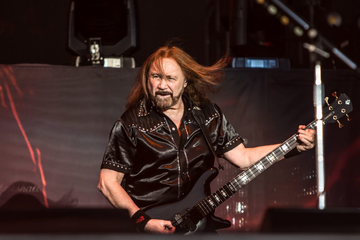 Ian Hill dei Judas Priest. Foto: Enzo Mazzeo