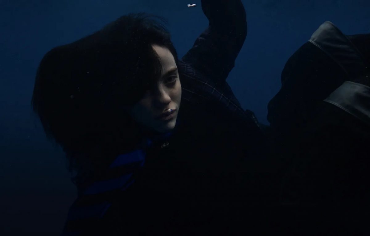 Billie Eilish scherza, si incazza ed è più brillante che mai in ‘Hit Me Hard and Soft’