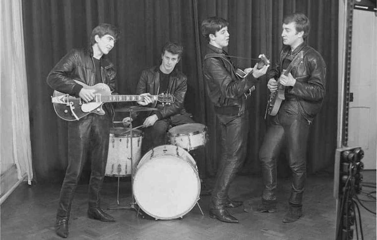 Si è ritirato Pete Best, il primo batterista dei Beatles
