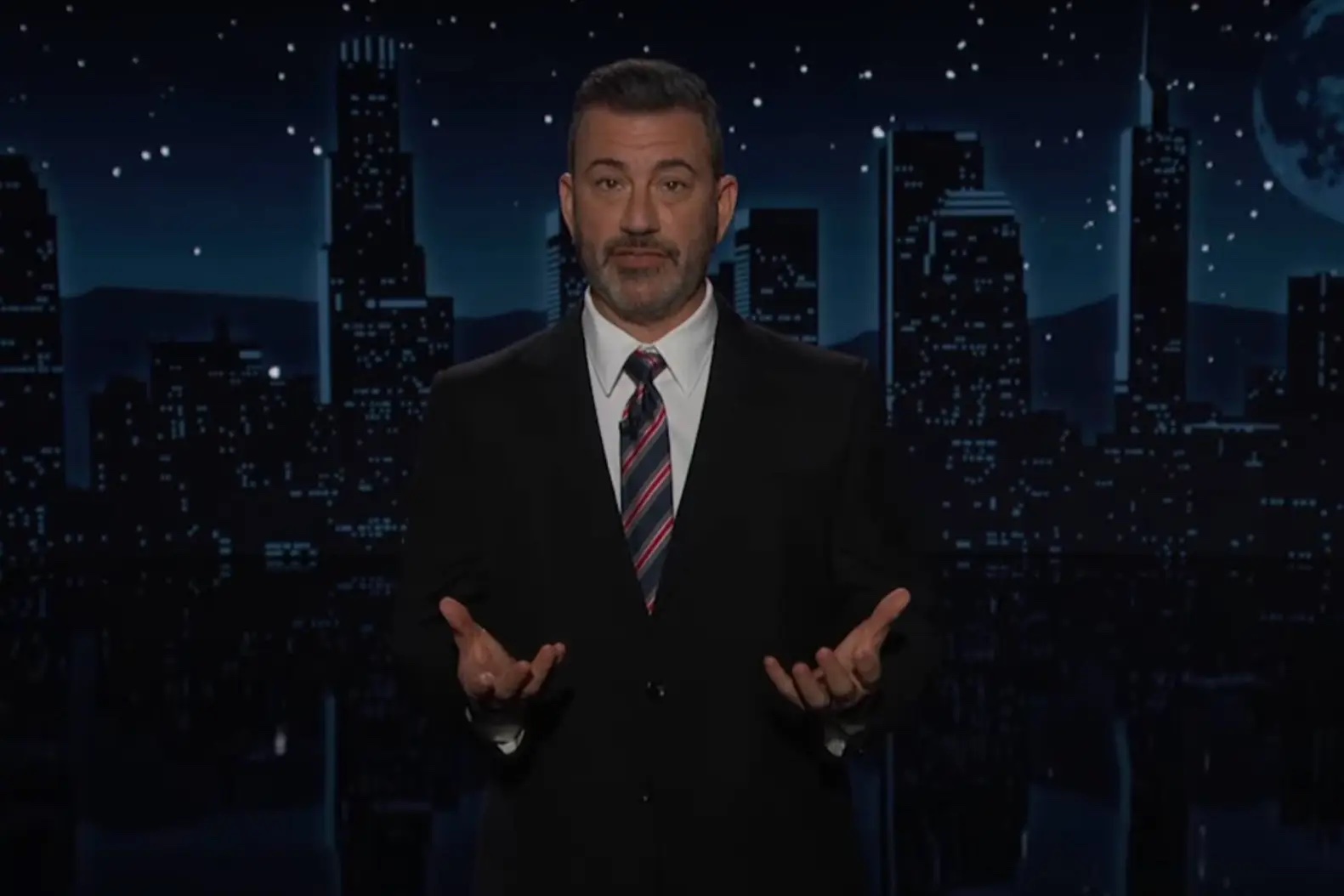 Il ritorno di Jimmy Kimmel: «Non è importante questo show, ma vivere in un Paese che ci permetta di avere un show come questo»