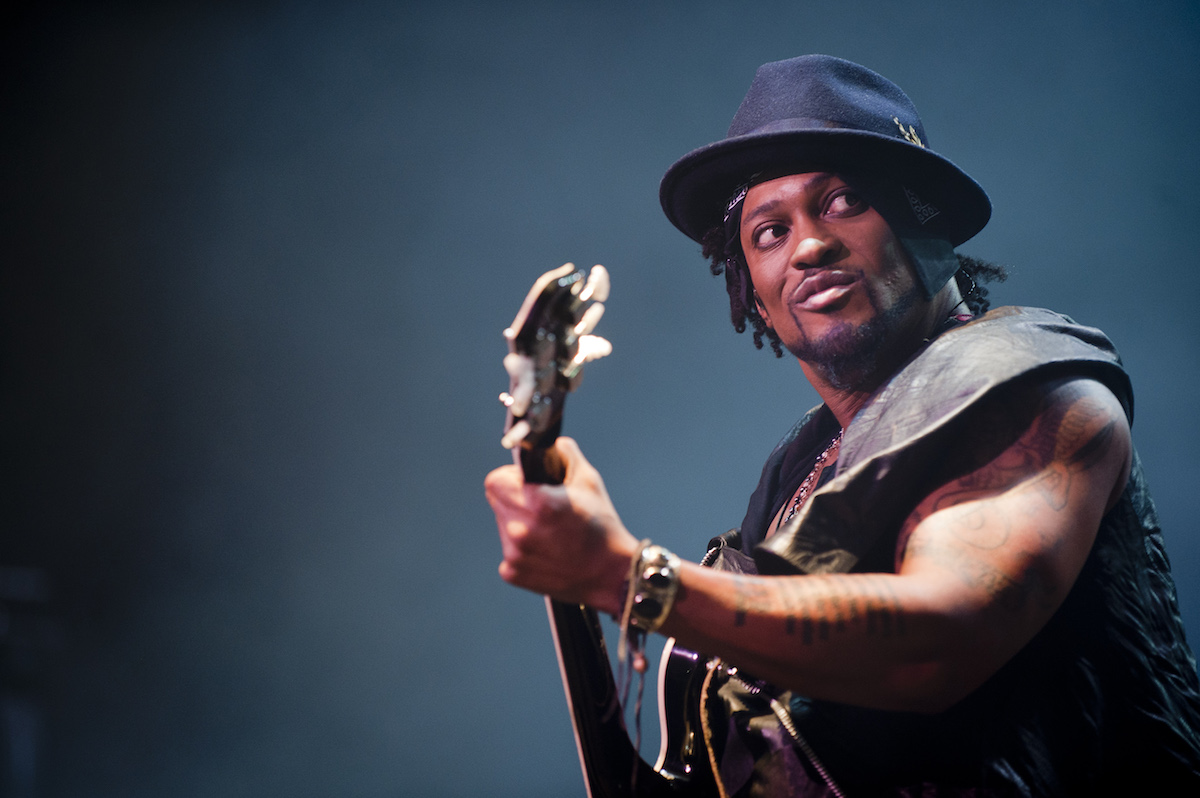 D’Angelo, il ricordo di Beyoncé, Lauryn Hill e molti altri artisti: «Era un genio»