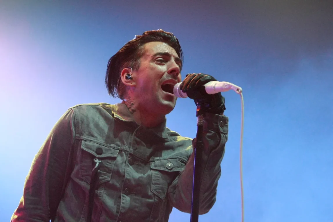 (da USA) Ian Watkins