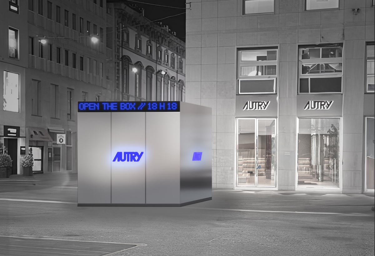 Con Autry Music Box piazza San Babila si trasforma in un club