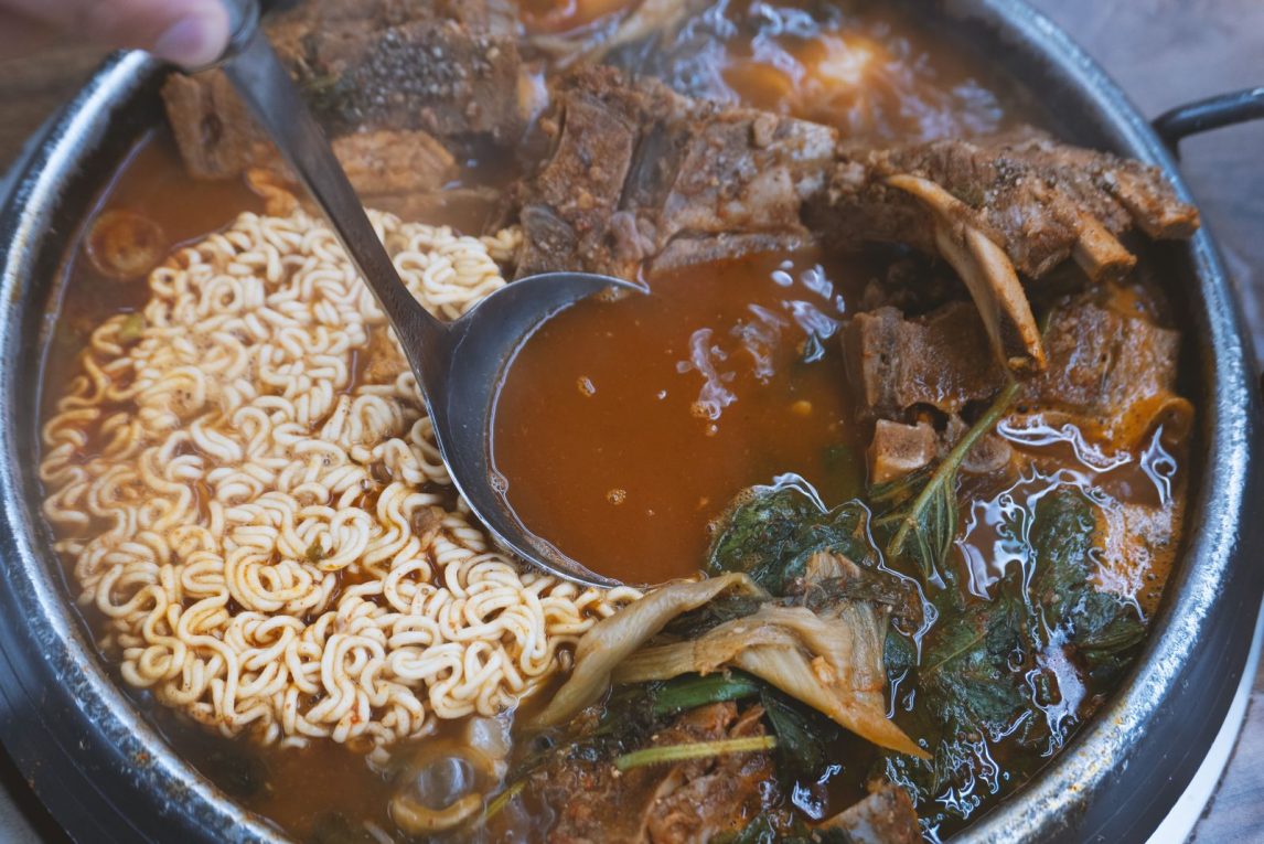 Una zuppa sudcoreana per curare l'hangover