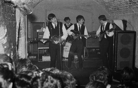 Poveri ma belli a Liverpool: è uscita ‘Home to Us’ di Paul McCartney e ...