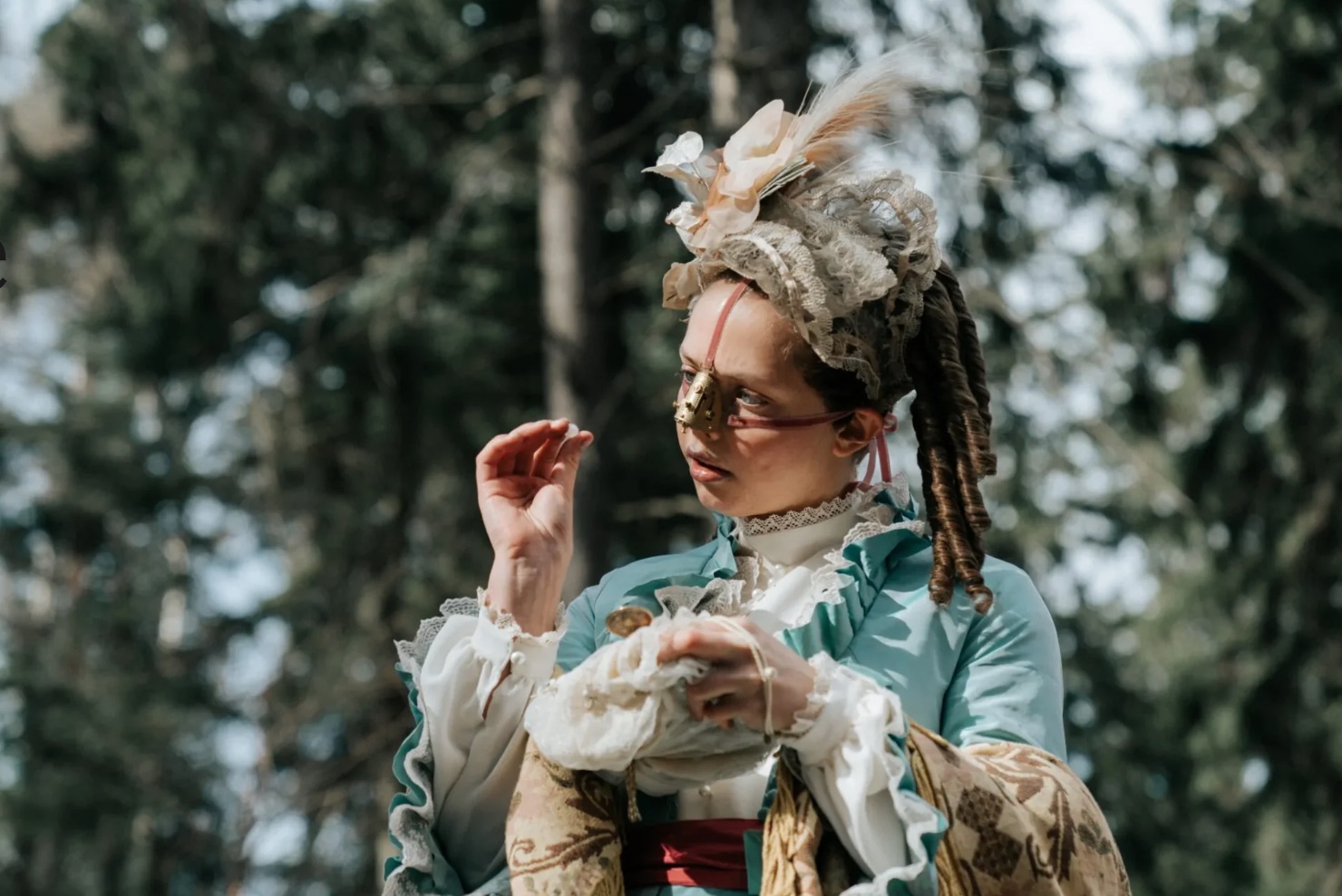 Guardatevi allo specchio con ‘The Ugly Stepsister’, se avete coraggio