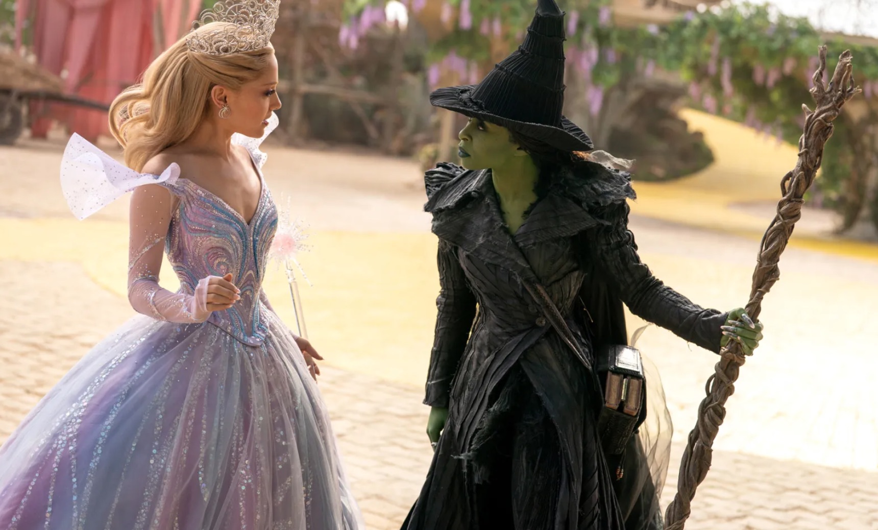 ‘Wicked – Parte 2’: meno canzoni, più politica e una Ariana sempre Grande