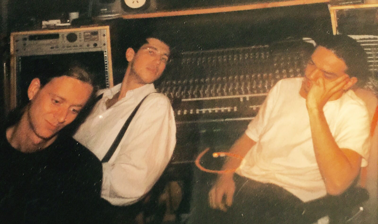 Andy, Marco Pancaldi e Morgan nel Ground Lift Studio, Milano 1994, registrazioni per AEB. Foto: press