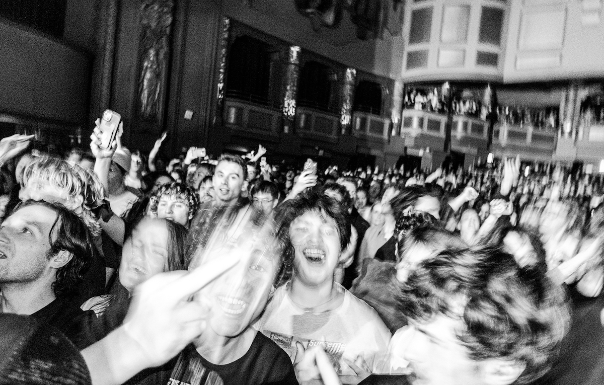 Andare in tour è diventato un problema