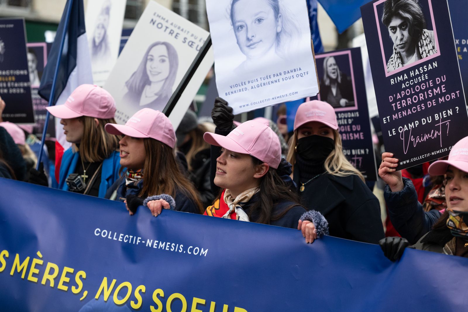 Una manifestazione di Nemesis a Parigi