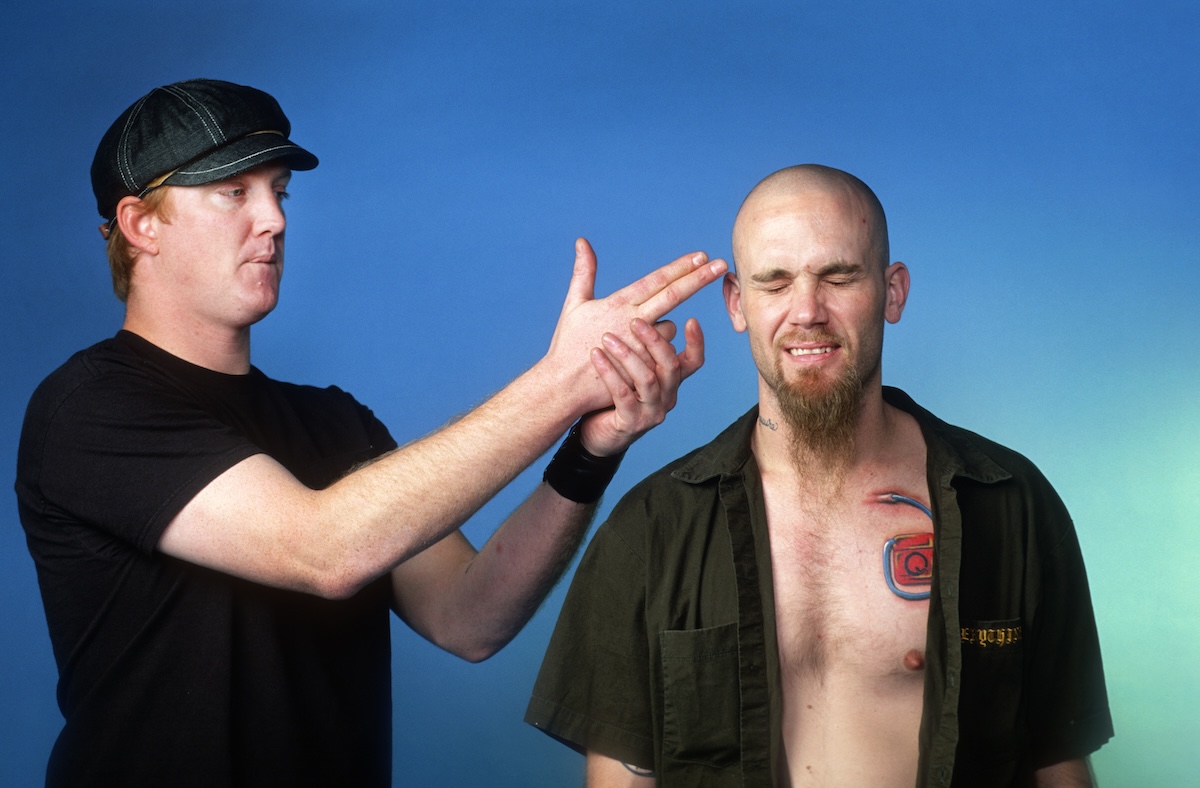 Nick Oliveri torna sul palco con i Queens of the Stone Age per la prima volta in dodici anni
