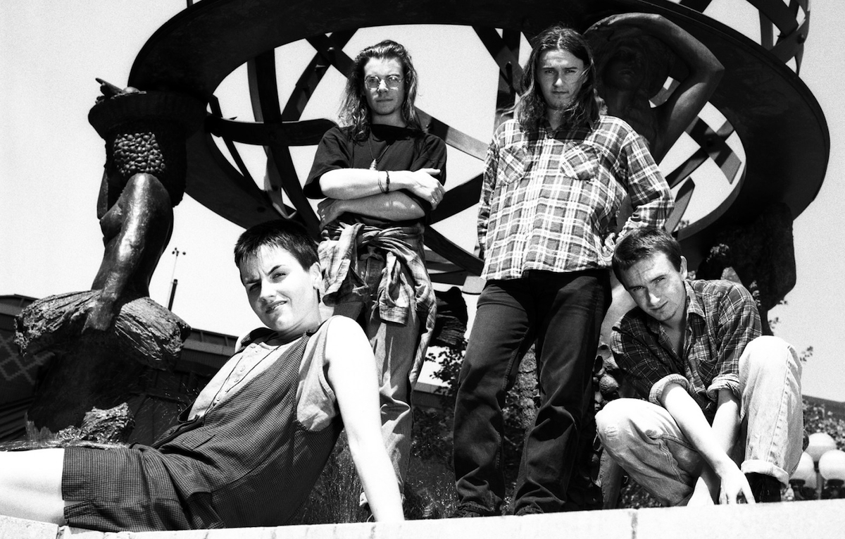 Com’è che si sono messi tutti ad ascoltare ‘Linger’ dei Cranberries?