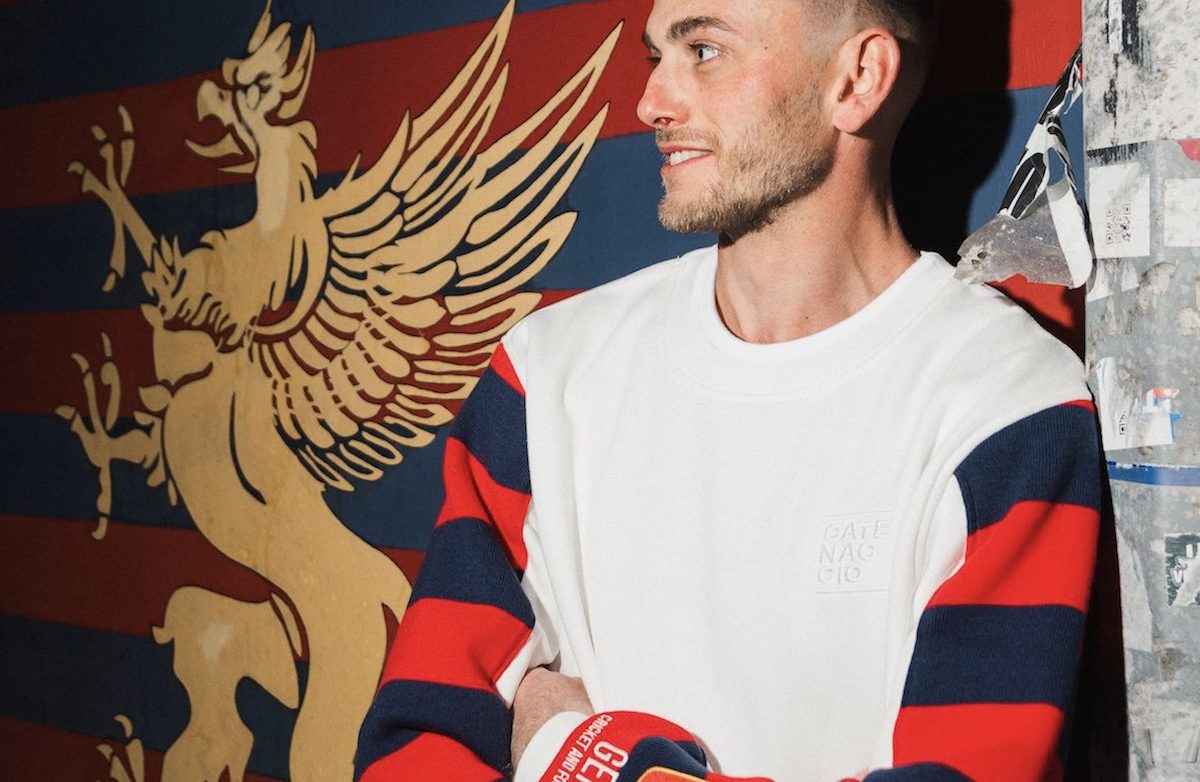 Il Genoa trasforma le sciarpe dei tifosi in felpe uniche (e cariche di memoria)