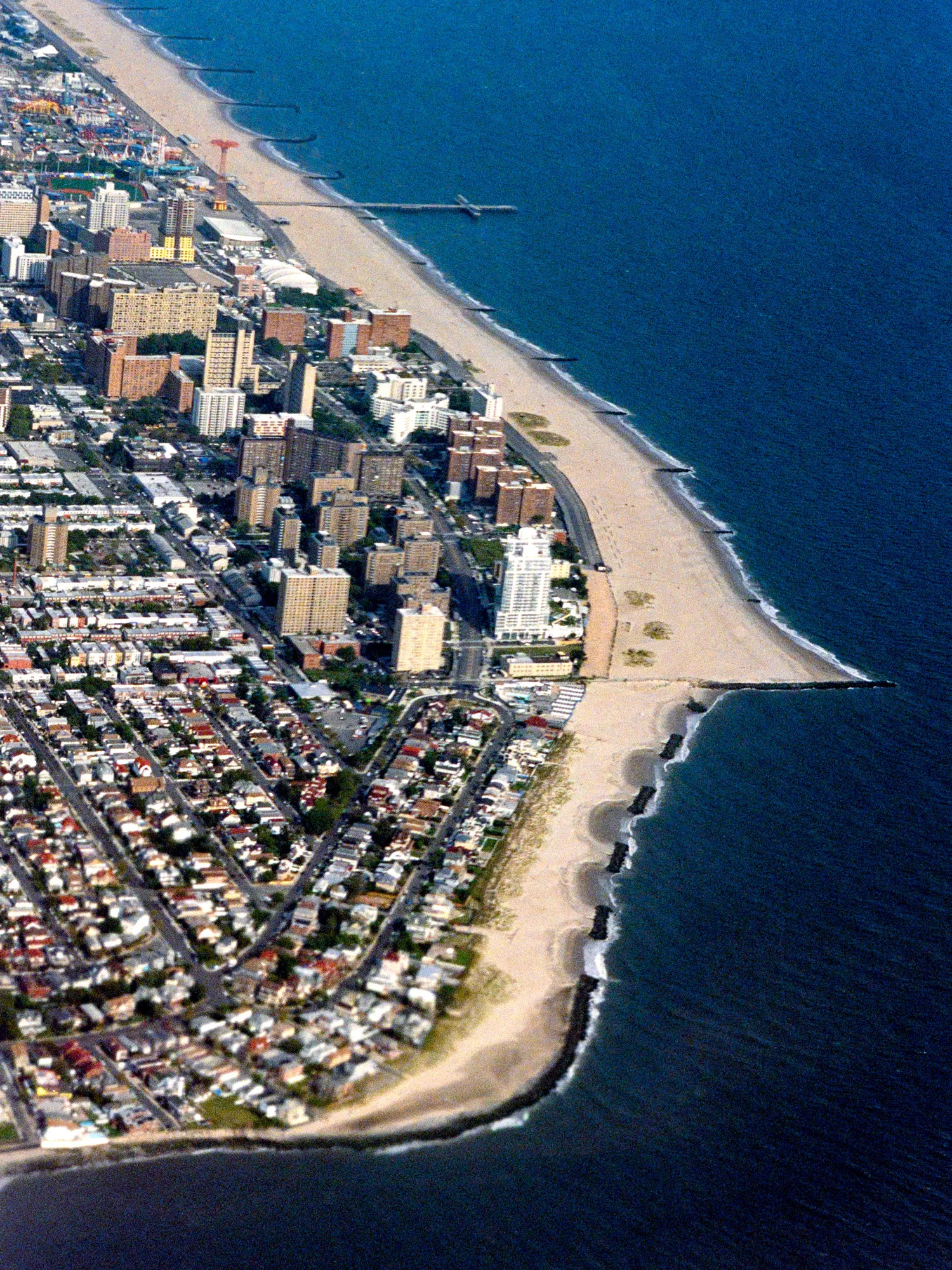 (DA USA) Sea Gate Brooklyn