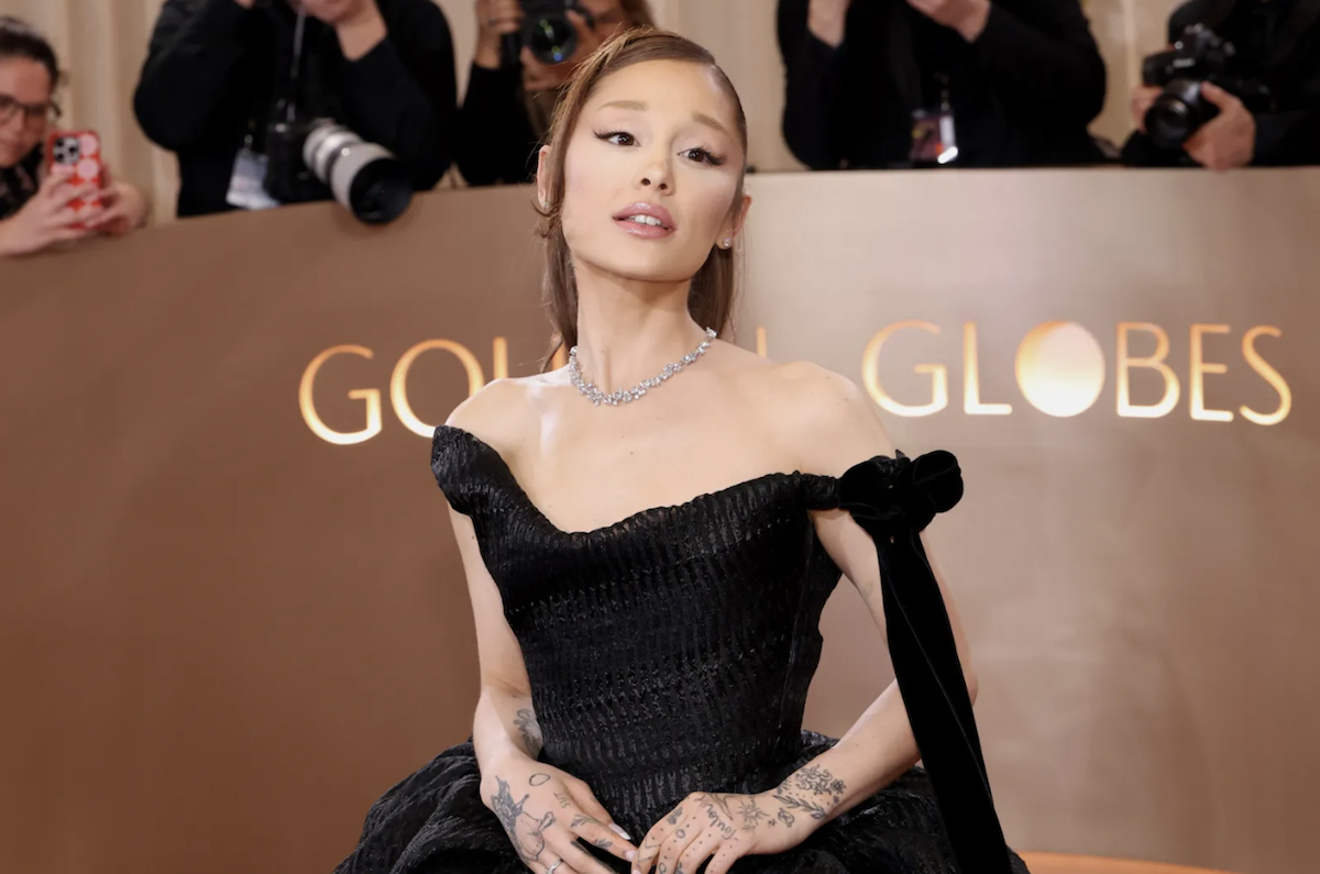 Ariana Grande annuncia una pausa dalla vita pubblica dopo il tour