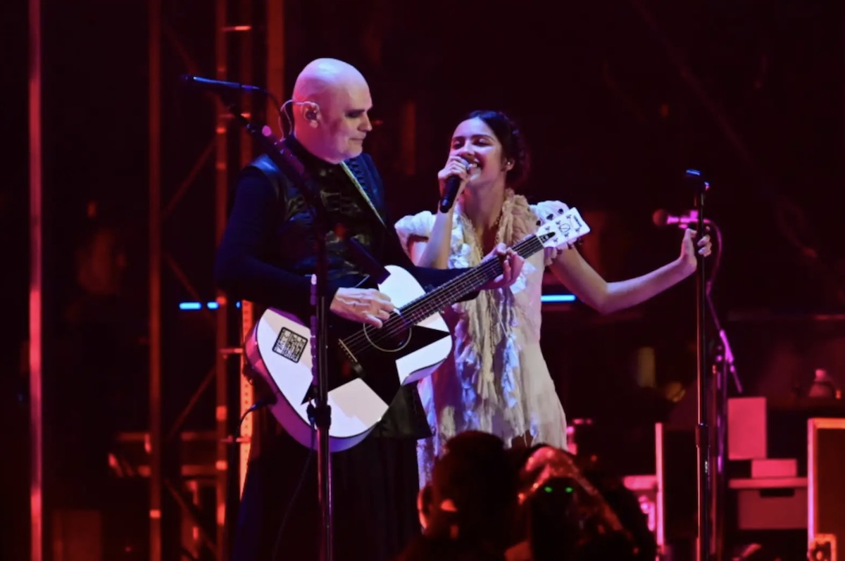Olivia Rodrigo e Yungblud hanno suonato con gli Smashing Pumpkins al Lollapalooza