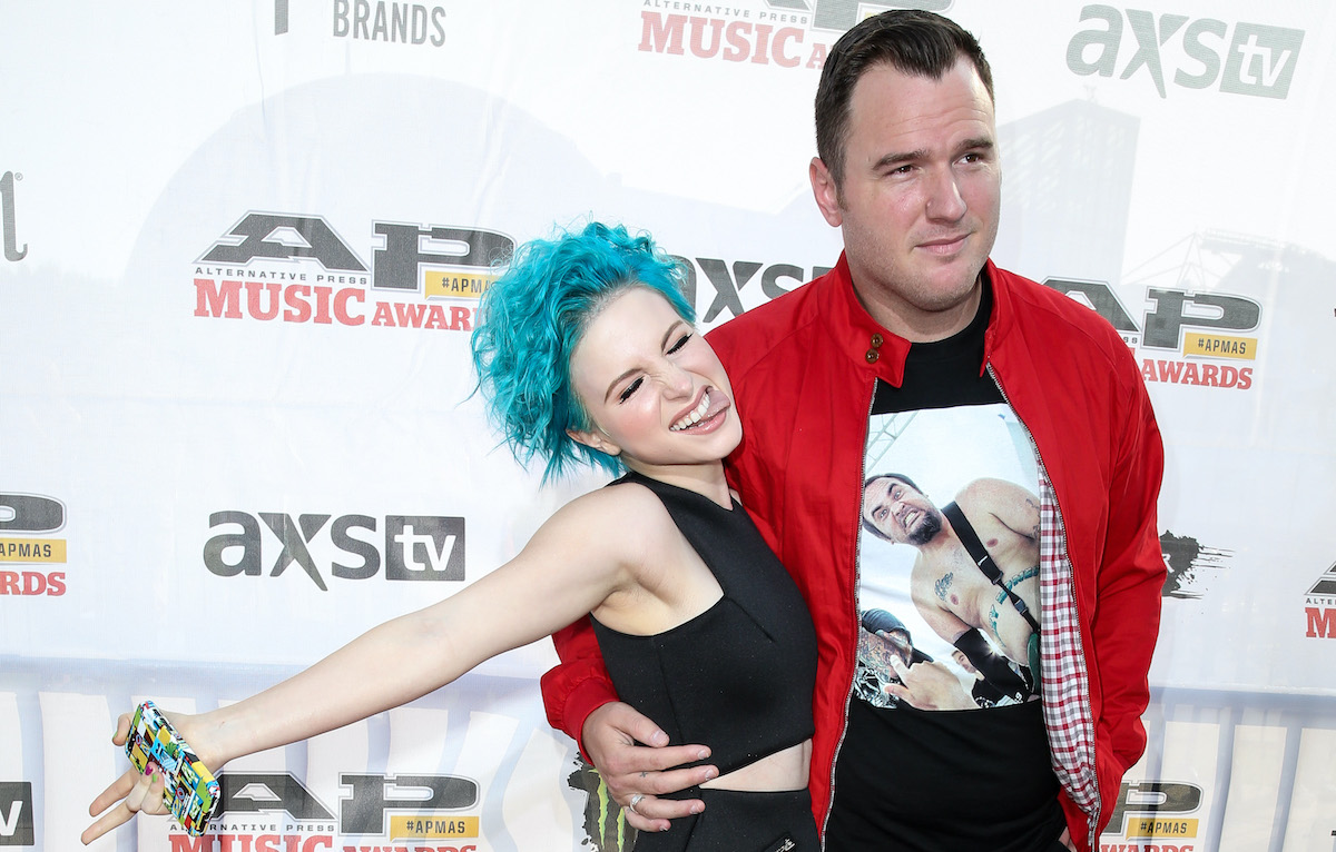 Hayley Williams ricorda l’ex marito Chad Gilbert: «Mi hai fatto comprendere la cultura hardcore»