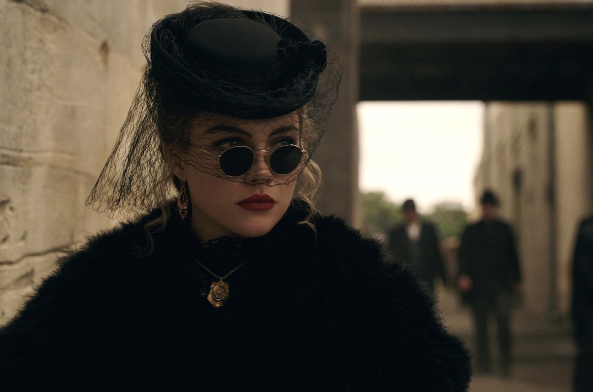 ‘La valle dell’Eden’ è il nuovo standard per gli adattamenti tv e Florence Pugh la sua profetessa